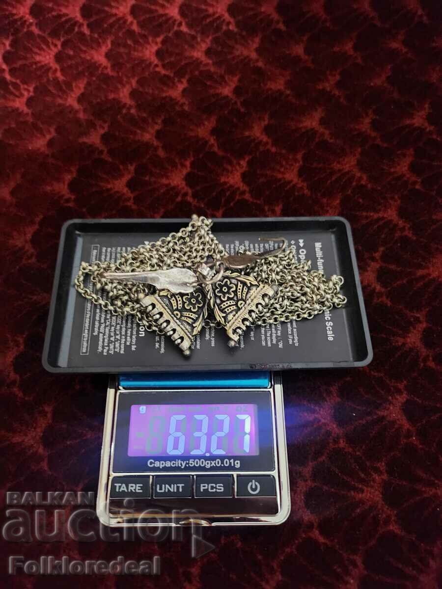 Un sicriu din argint din secolul al XIX-lea, în stare excelentă cu preț 800.00 BGN | € 409.03 Un sicriu din argint din secolul al XIX-lea, în stare excelentă cu preț 800.00 BGN | € 409.03