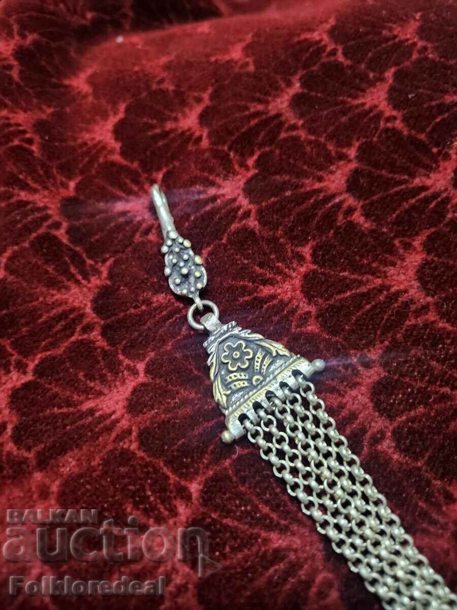 Licitație Un sicriu din argint din secolul al XIX-lea, în stare excelentă Licitație Un sicriu din argint din secolul al XIX-lea, în stare excelentă