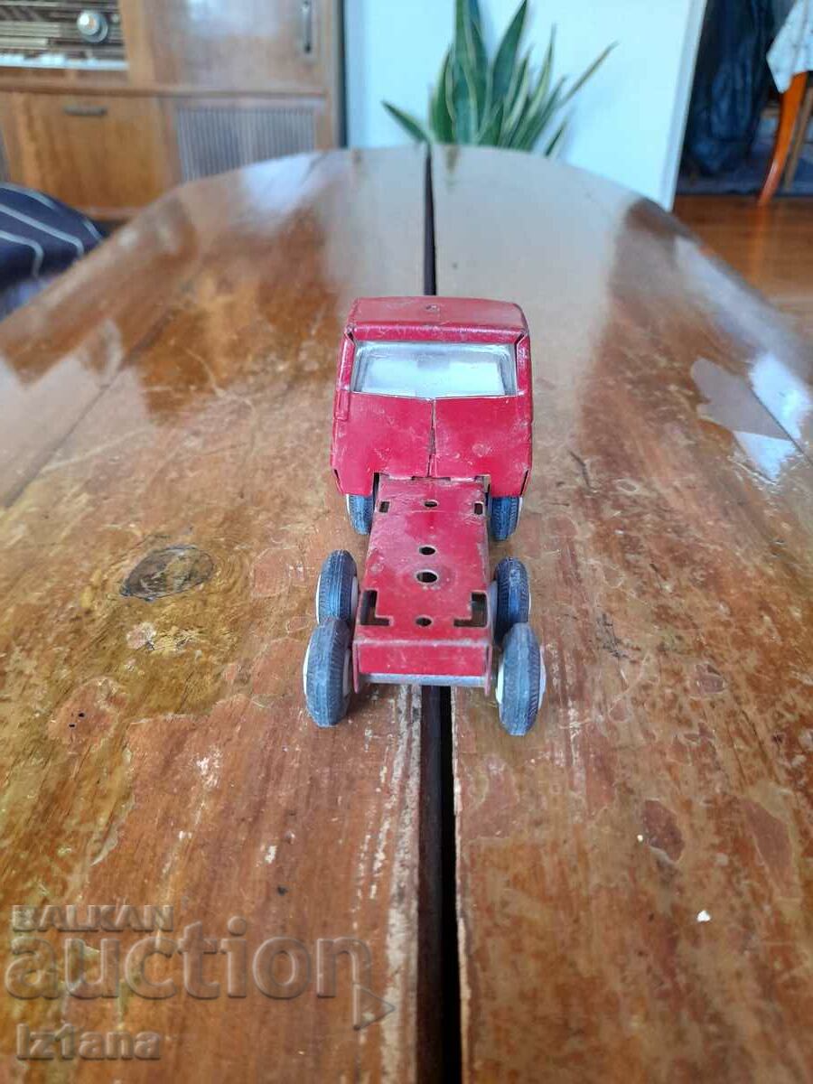 Auction Old MIR truck Auction Old MIR truck