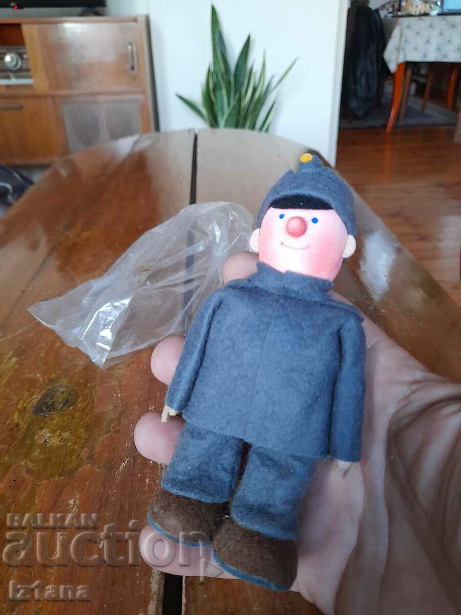 Old figurine, doll with price 27.00 BGN | € 13.80 Old figurine, doll with price 27.00 BGN | € 13.80