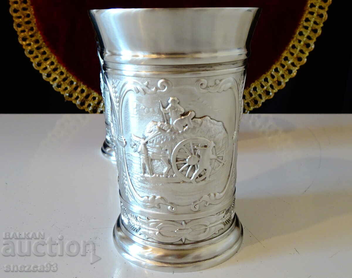 Delivery of Two tin cups with Oran, Sowing, Harvest, 200 ml Delivery of Two tin cups with Oran, Sowing, Harvest, 200 ml