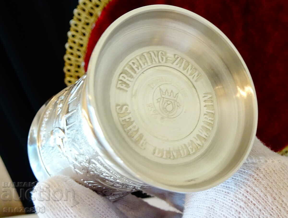 Tin wine glass, scenes from a love song. - 5 Tin wine glass, scenes from a love song. - 5