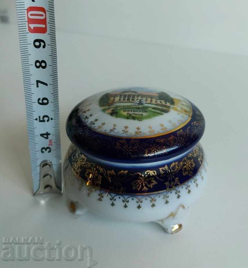 . OLD PORCELAIN BOX BOX MARKING PORCELAIN - 7 . OLD PORCELAIN BOX BOX MARKING PORCELAIN - 7