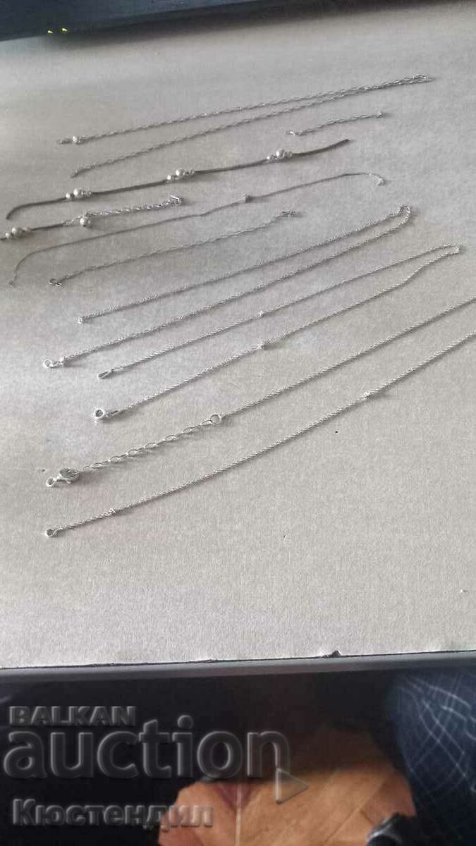 LOT OF SILVER CHAIN AND BRACELETS LOT OF SILVER CHAIN AND BRACELETS