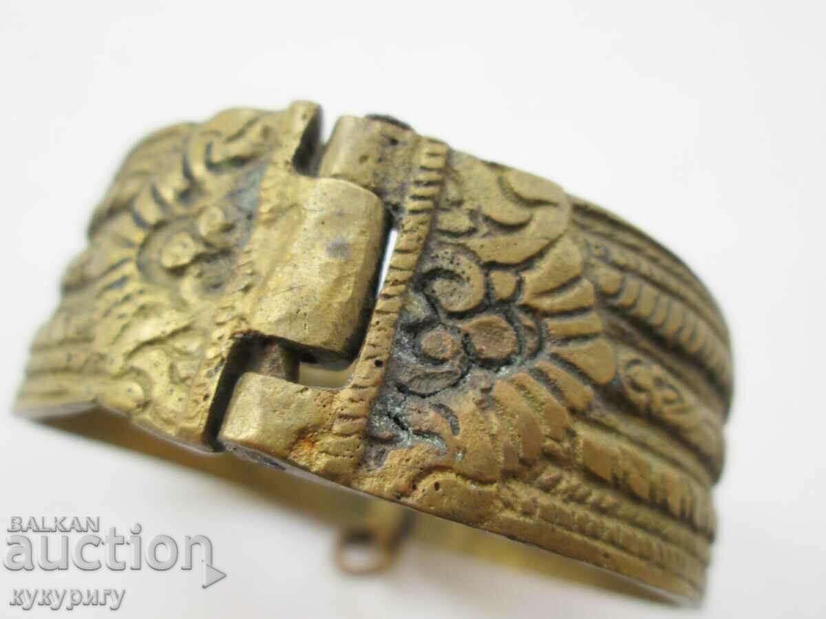 Old Renaissance Bronze Costume Jewelry Bracelet - 6 Old Renaissance Bronze Costume Jewelry Bracelet - 6