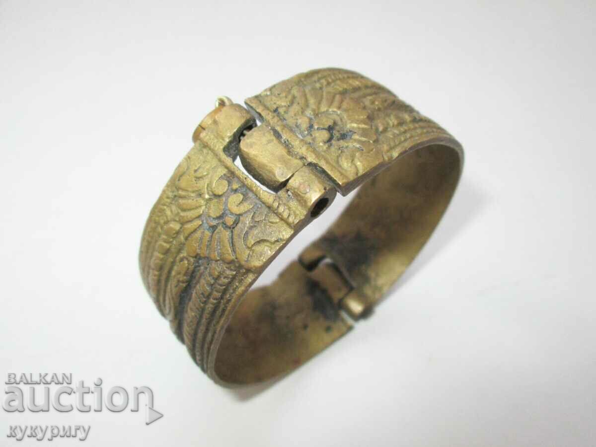 Old Renaissance Bronze Costume Jewelry Bracelet - 7 Old Renaissance Bronze Costume Jewelry Bracelet - 7