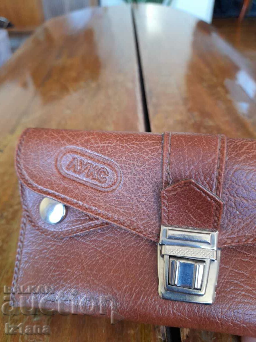 Аукцион Старо Дамско портмоне Лукс Аукцион Старо Дамско портмоне Лукс