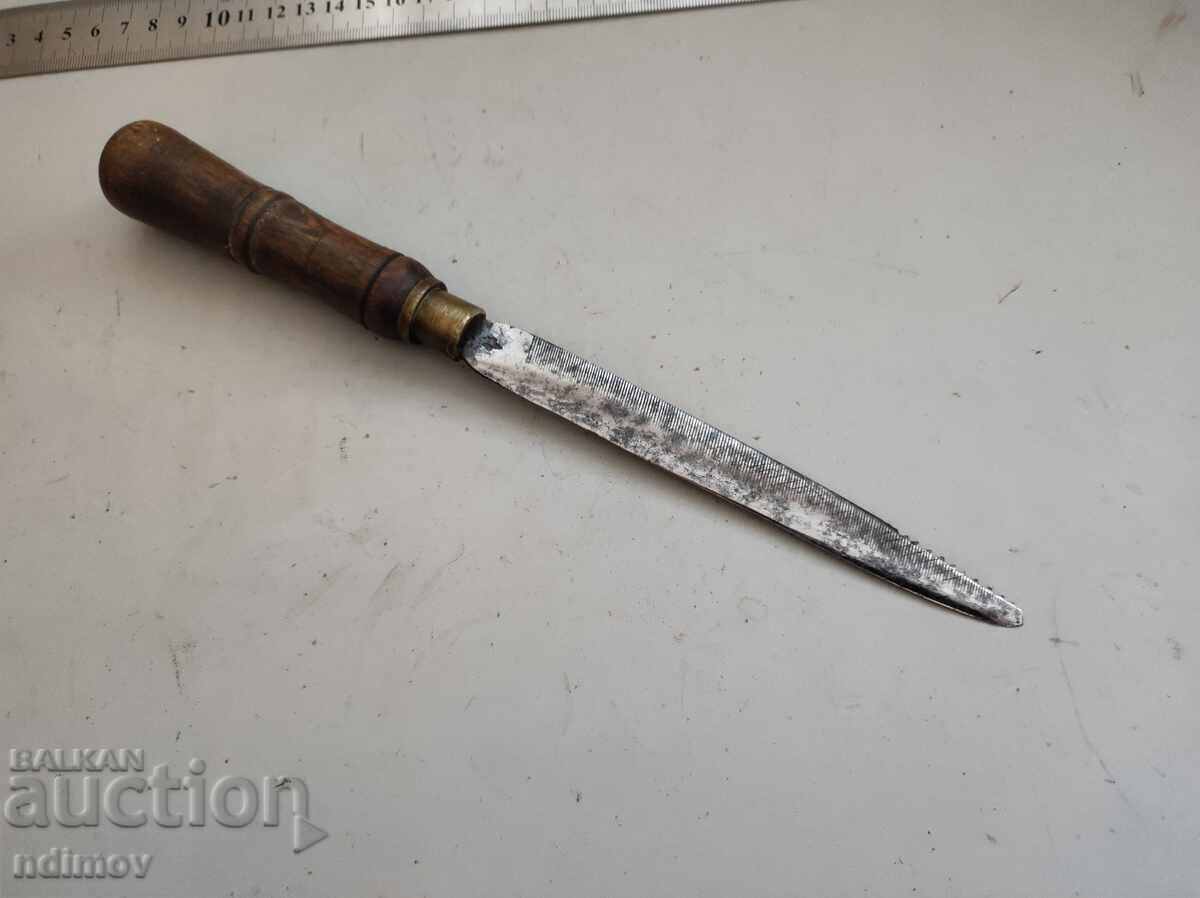 Auction Very old fishing knife Auction Very old fishing knife