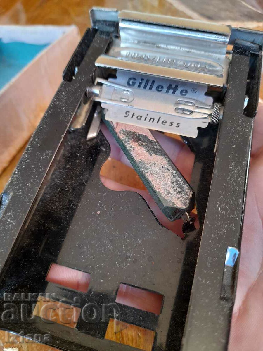 Delivery of Old razor sharpener