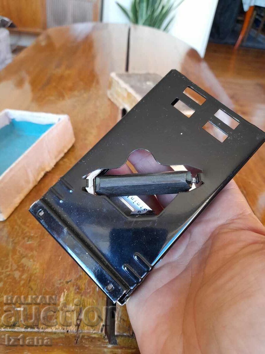 Old razor sharpener - 7