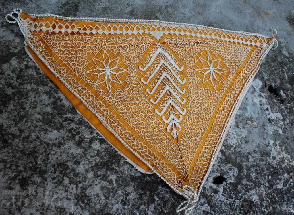 Delivery of .OLD PILLOW CASE KNIT SINGLE HOOK