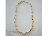 Old Renaissance jewelry necklace necklace mother of pearl and red coral