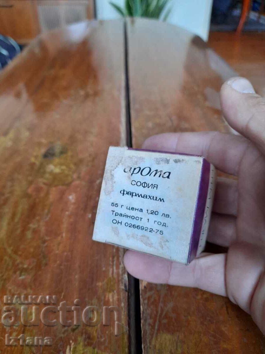 Star Oily Cream Bella Aroma with price 32.00 BGN | € 16.36 Star Oily Cream Bella Aroma with price 32.00 BGN | € 16.36