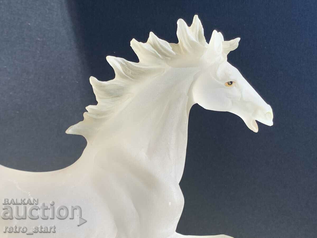 Φιγούρα αλόγου με τιμή 20.00 BGN | € 10.23 Φιγούρα αλόγου με τιμή 20.00 BGN | € 10.23