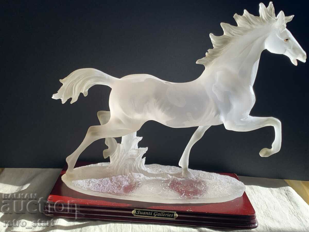 Δημοπρασία Φιγούρα αλόγου Δημοπρασία Φιγούρα αλόγου