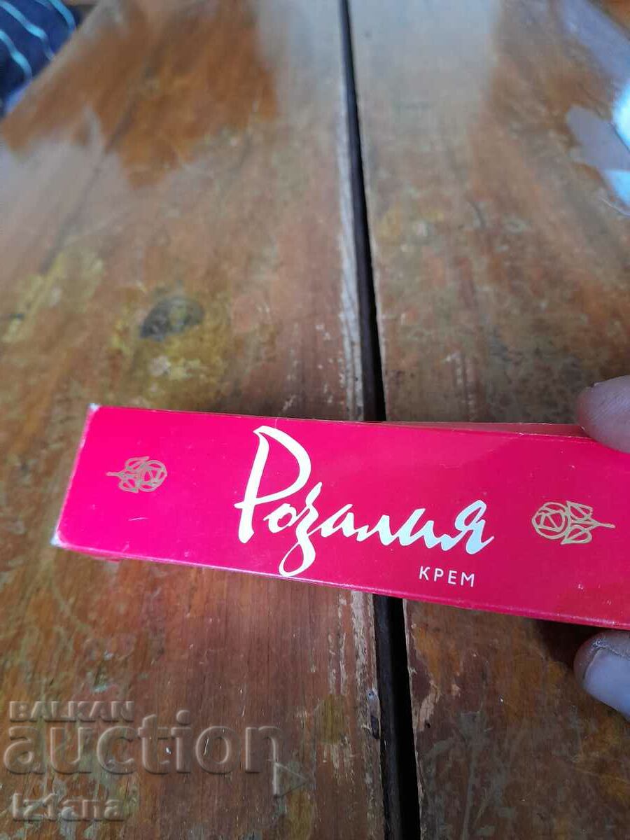 Rosalia old cream with price 32.00 BGN | € 16.36 Rosalia old cream with price 32.00 BGN | € 16.36