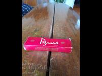 Rosalia old cream