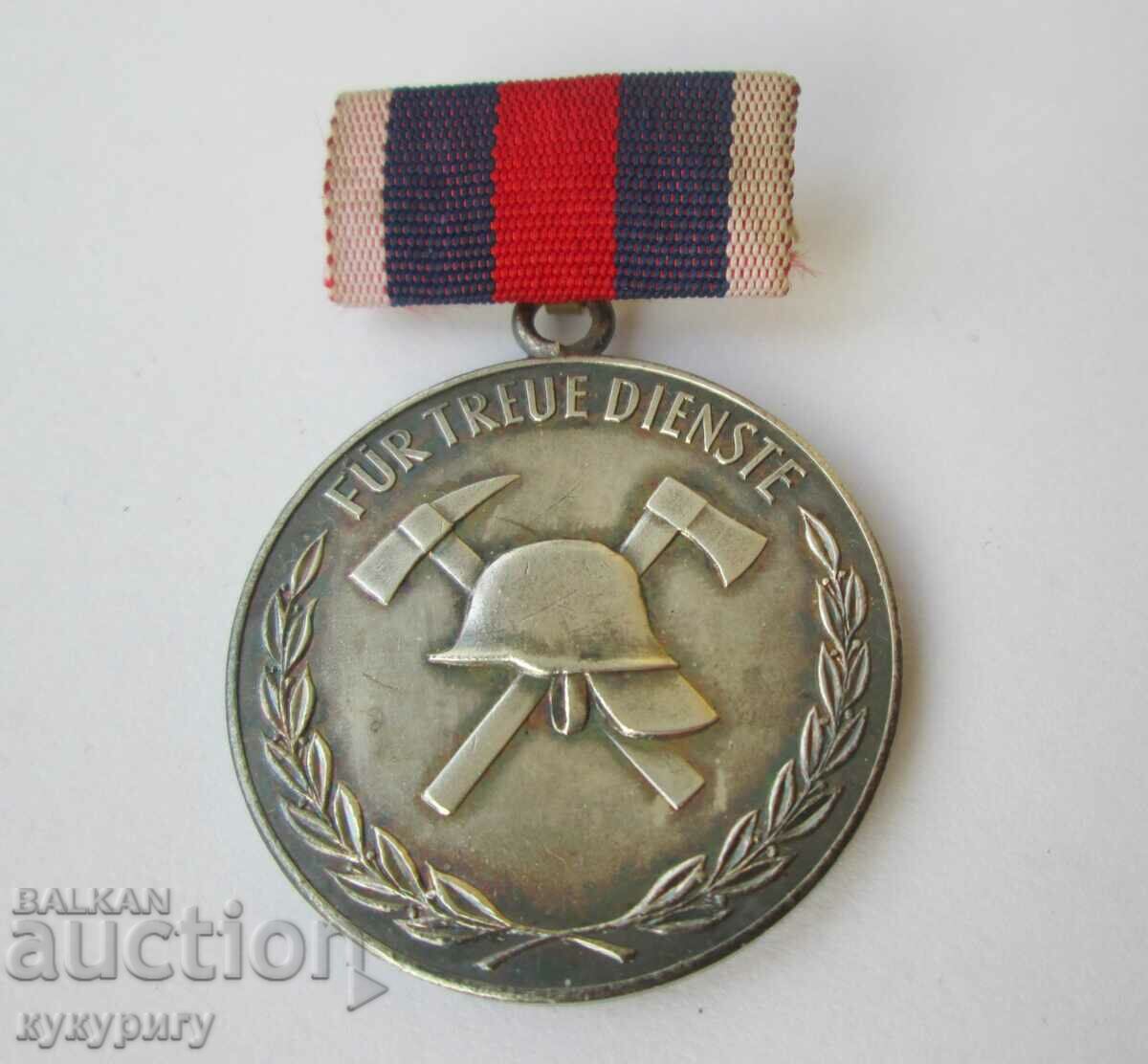 Star Soc GDR East Germany firefighter medal fire station