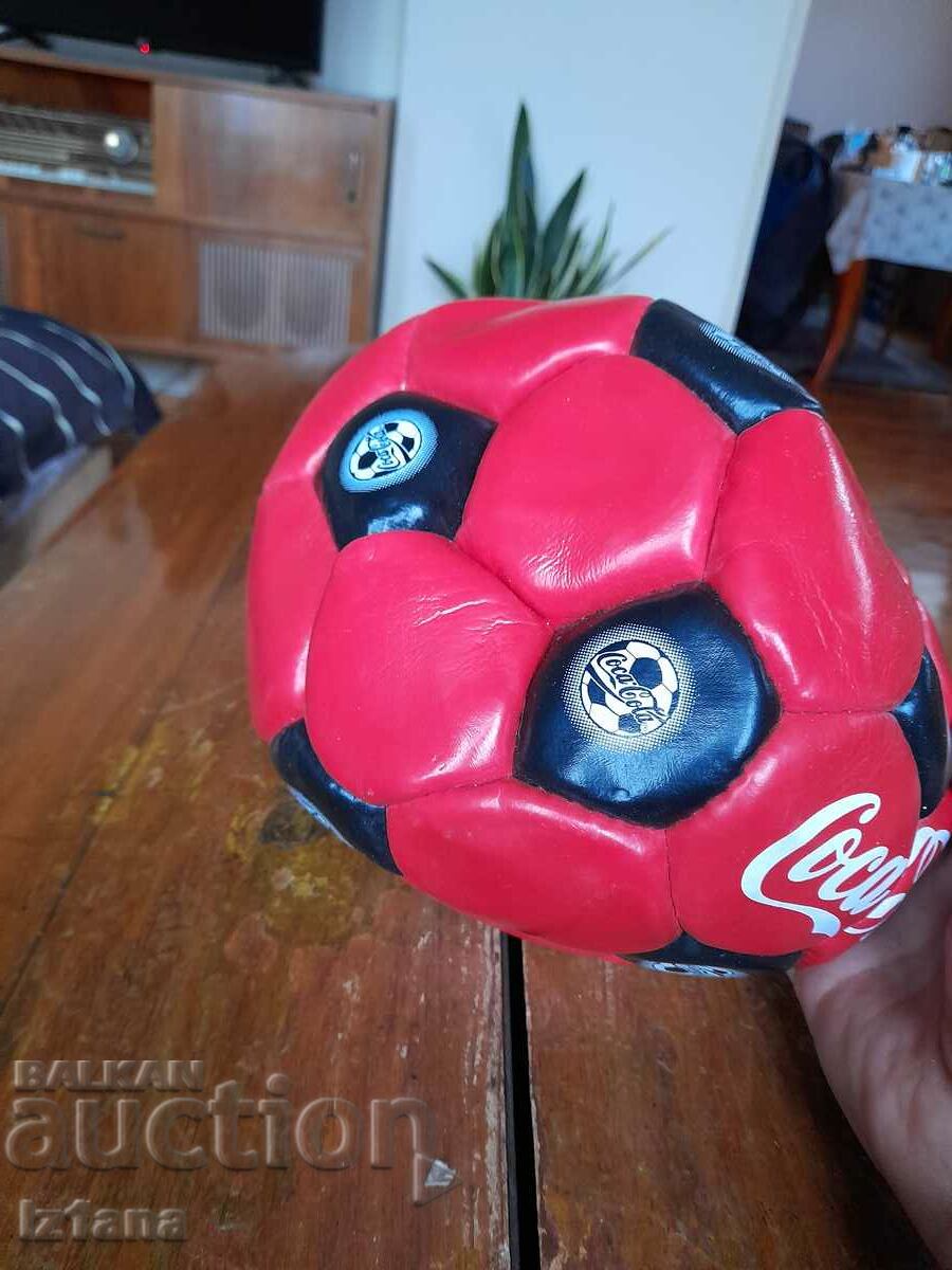Minge de fotbal Coca Cola, Coca Cola cu preț 43.00 BGN | € 21.99