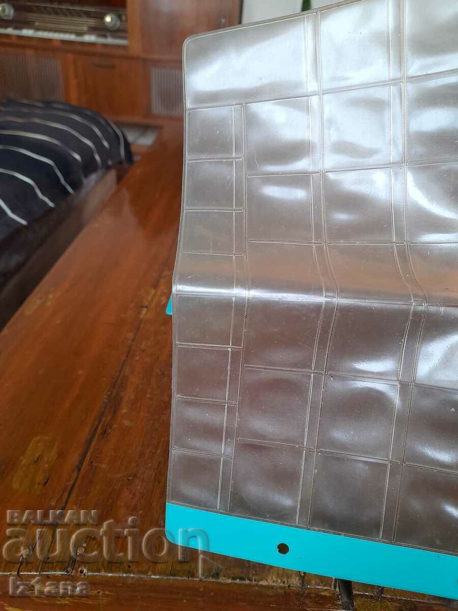 Delivery of Old coin folders Delivery of Old coin folders