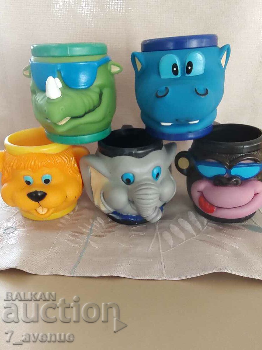 Collector cups 5 pieces, crocodile elephant monkey and 21.11.24 with price 200.00 BGN | € 102.26 Collector cups 5 pieces, crocodile elephant monkey and 21.11.24 with price 200.00 BGN | € 102.26