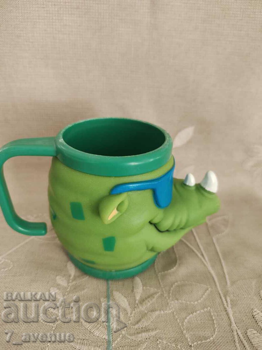 Collector cups 5 pieces, crocodile elephant monkey and 21.11.24 - 5 Collector cups 5 pieces, crocodile elephant monkey and 21.11.24 - 5