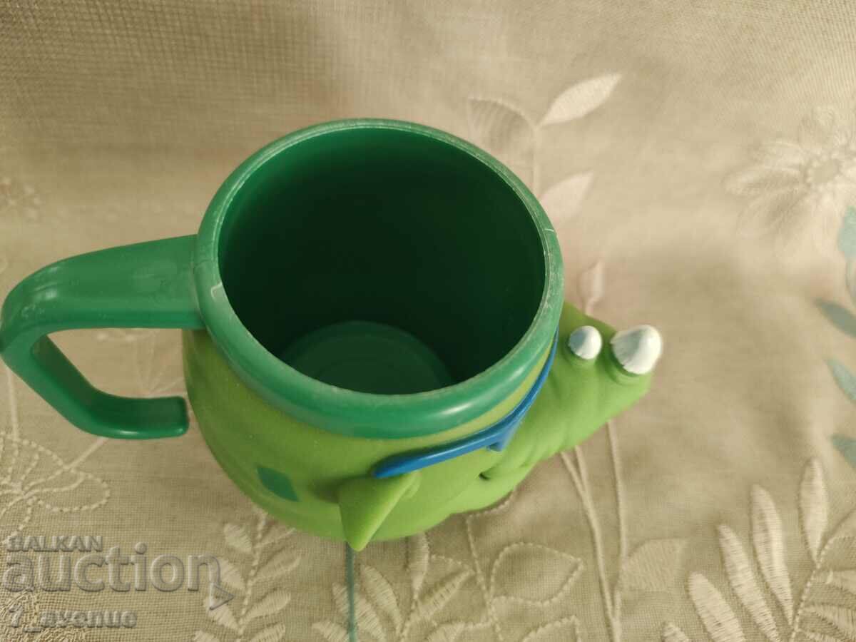 Collector cups 5 pieces, crocodile elephant monkey and 21.11.24 - 6 Collector cups 5 pieces, crocodile elephant monkey and 21.11.24 - 6