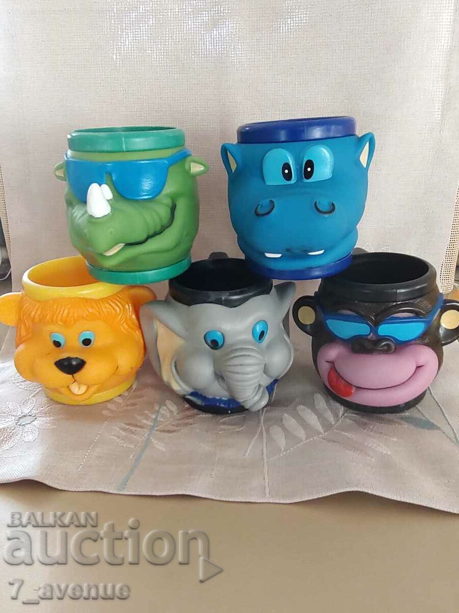 Collector cups 5 pieces, crocodile elephant monkey and 21.11.24