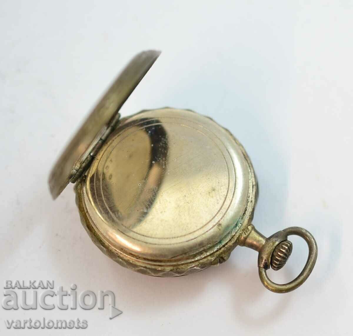 Auction Vintage Ladies Silver Pocket Watch - Not Working Auction Vintage Ladies Silver Pocket Watch - Not Working