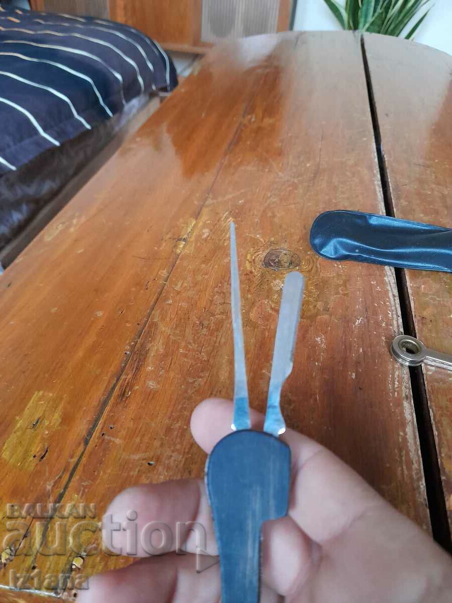 Old smoking pipe cleaning tools - 6 Old smoking pipe cleaning tools - 6