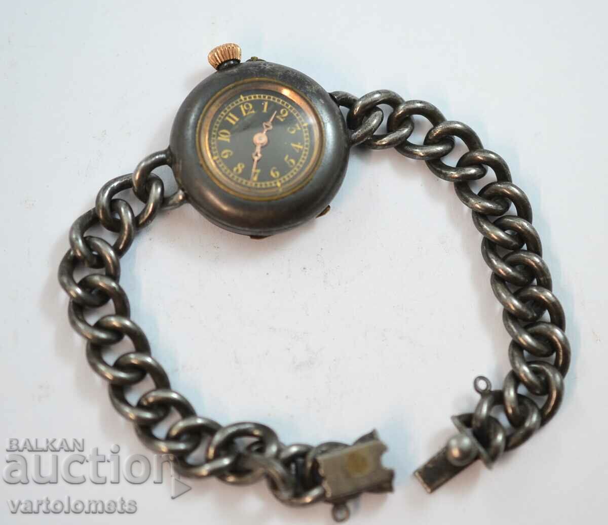 Vintage γυναικείο ρολόι τσέπης/καρπού - εργασίας Vintage γυναικείο ρολόι τσέπης/καρπού - εργασίας