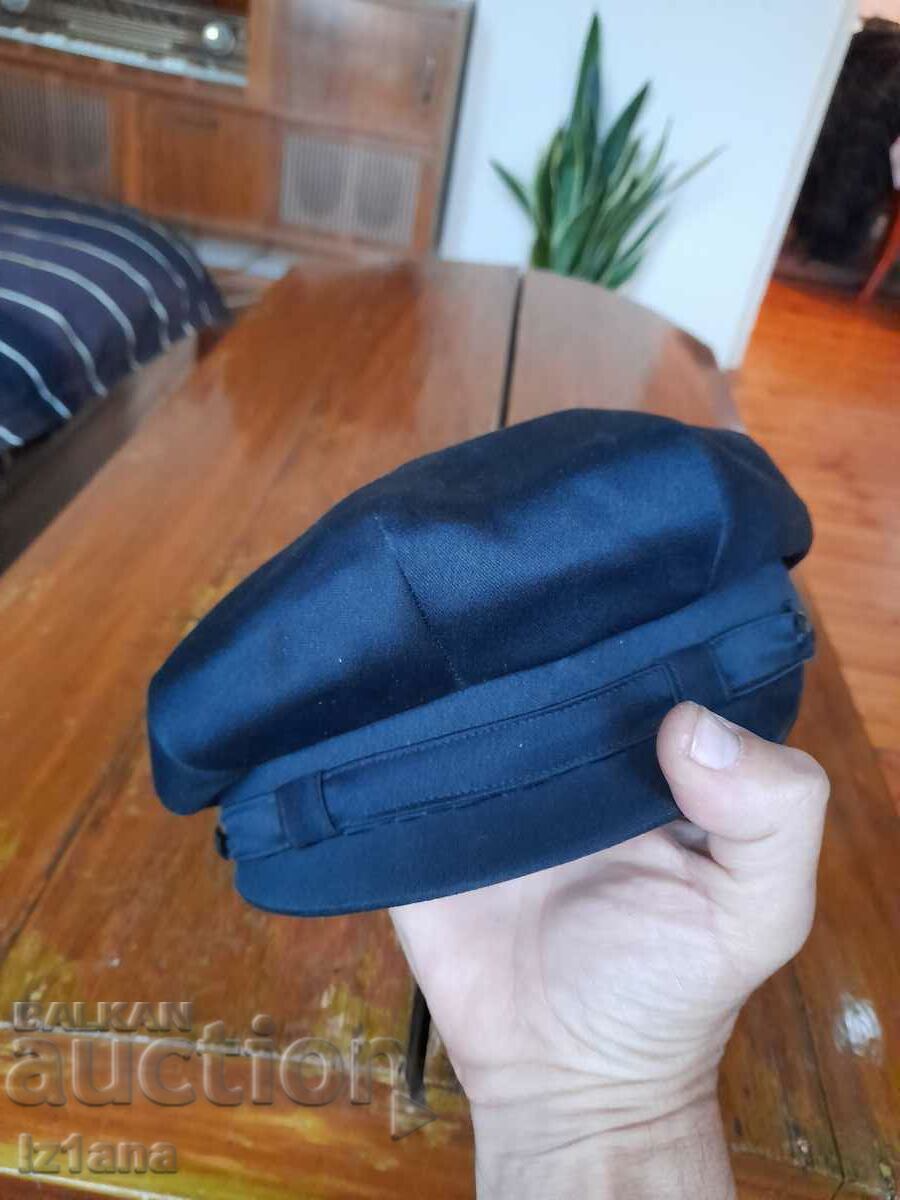 Old cap Grande mode with price 27.00 BGN | € 13.80