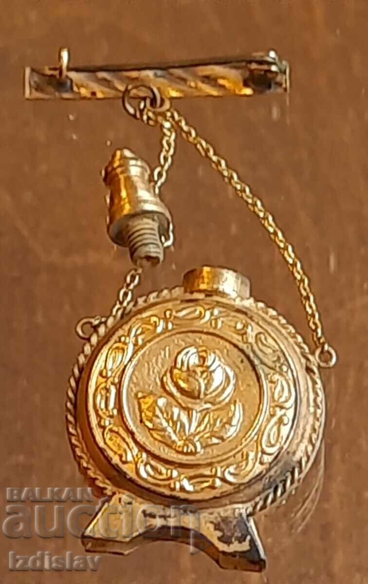 Licitație Brosa veche, sticla de parfum Licitație Brosa veche, sticla de parfum