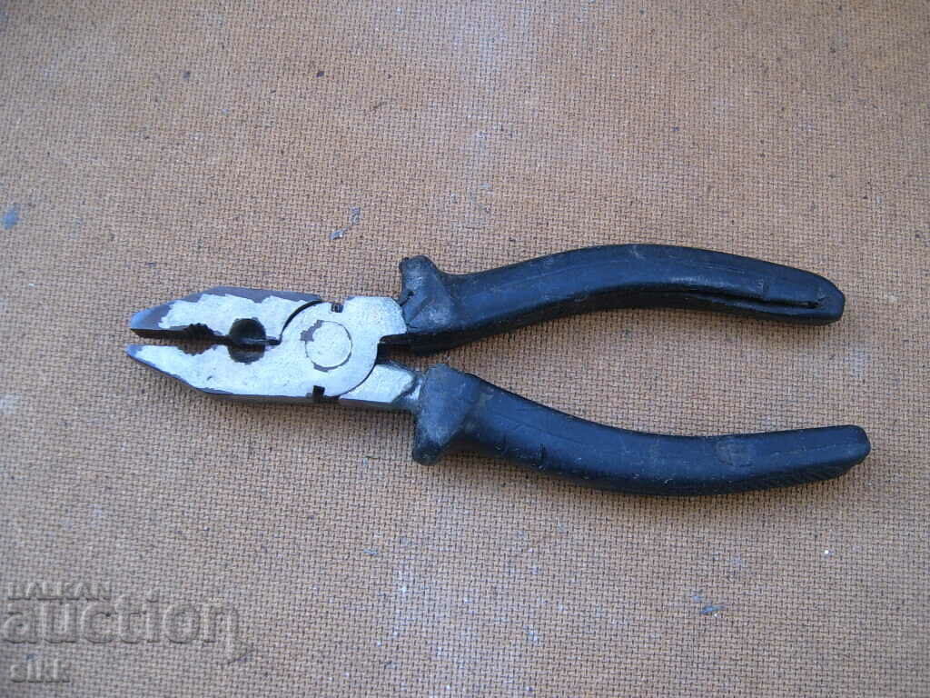 Pliers Pliers