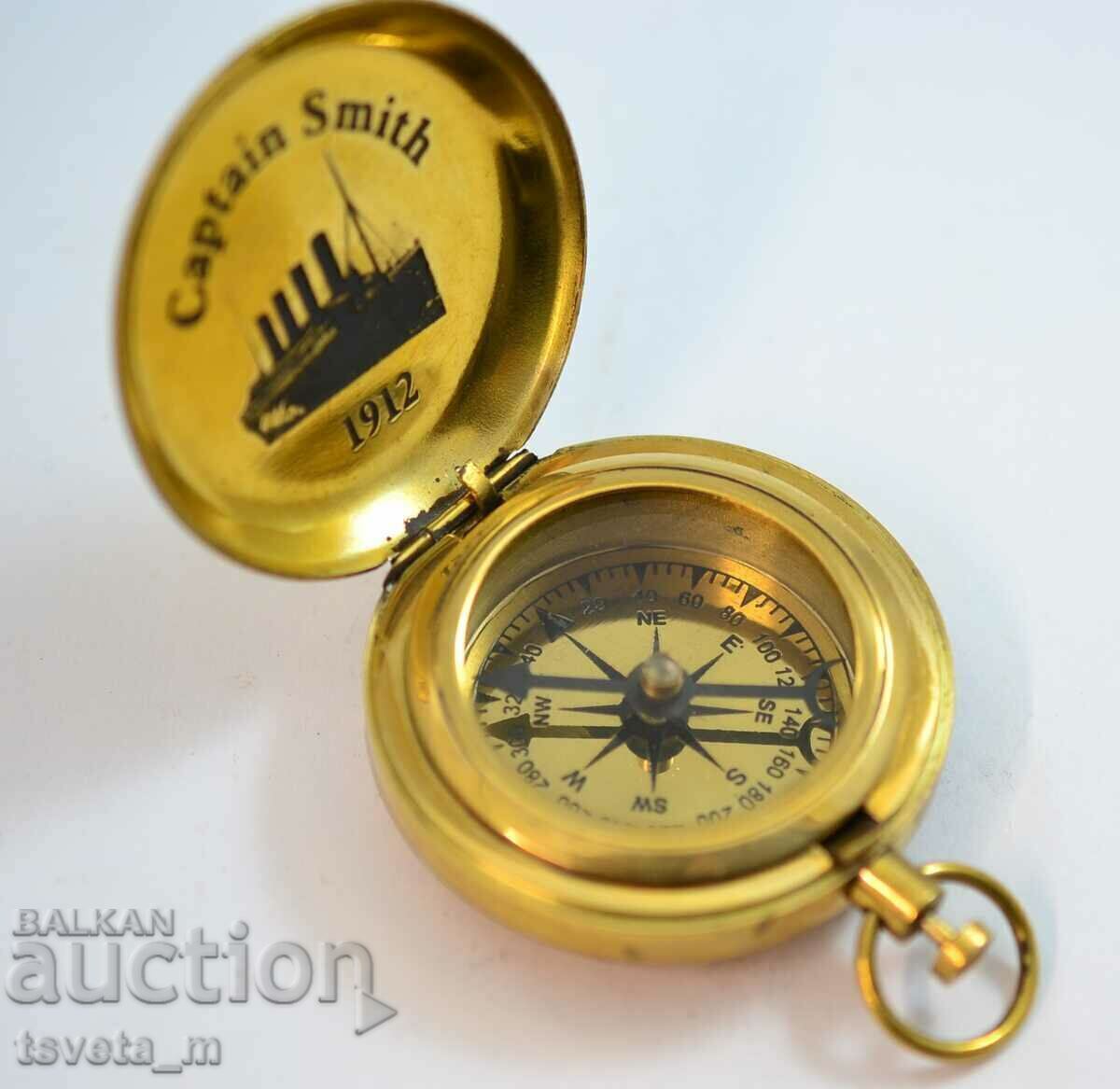 Antique CAPITAN SMITH compass with price 10.00 BGN | € 5.11 Antique CAPITAN SMITH compass with price 10.00 BGN | € 5.11