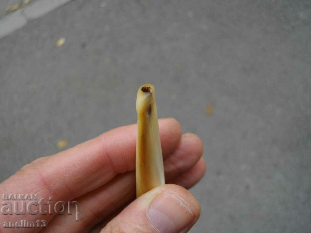 Delivery of OLD MOTHER OF PEARL CIGARETTE Delivery of OLD MOTHER OF PEARL CIGARETTE