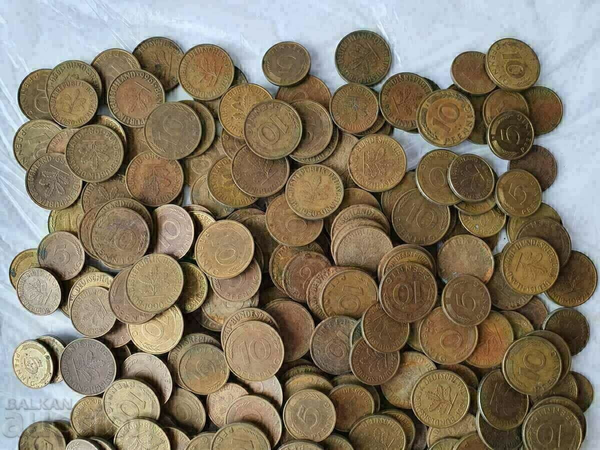 Delivery of 55 German Mark coins - FRG. They are becoming increasingly rare. Delivery of 55 German Mark coins - FRG. They are becoming increasingly rare.