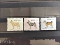 Norway Michel No. 878/80 of 1983. animals, dogs