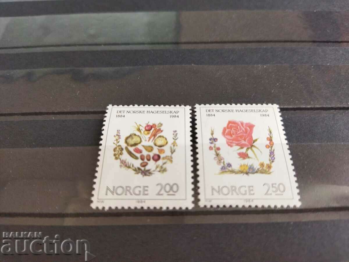Norway Michel No. 906/07 of 1984. fauna flowers with price 1.20 BGN | € 0.61