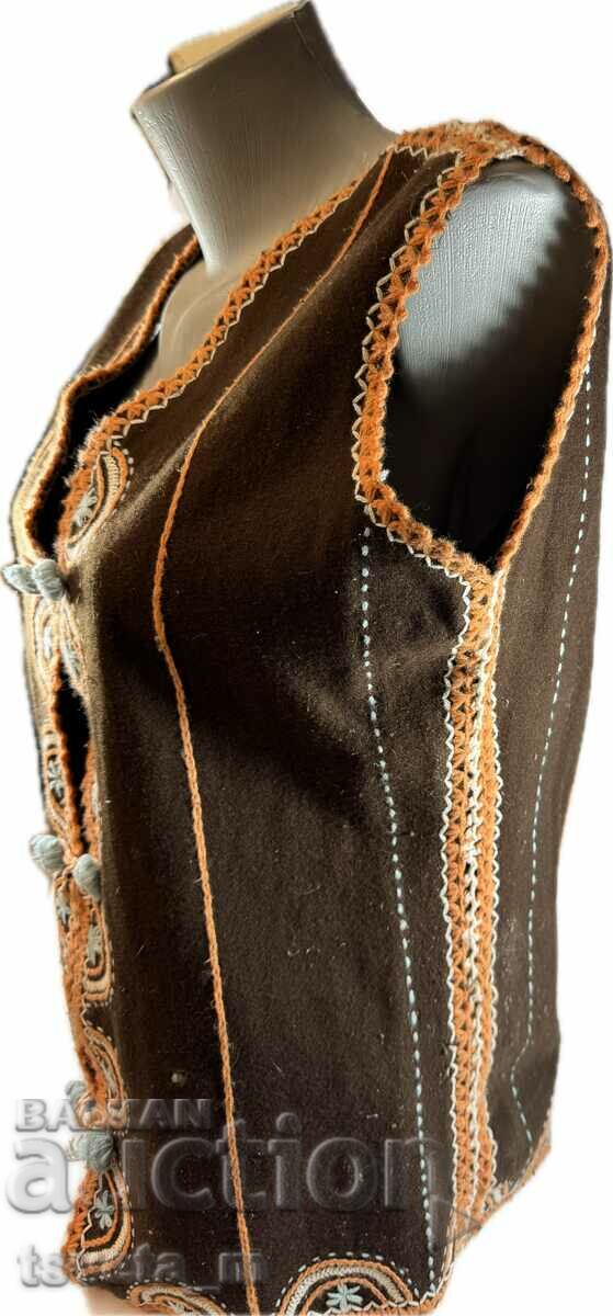 Auction Women's vest of fine wool with embroidery, folk costume Auction Women's vest of fine wool with embroidery, folk costume