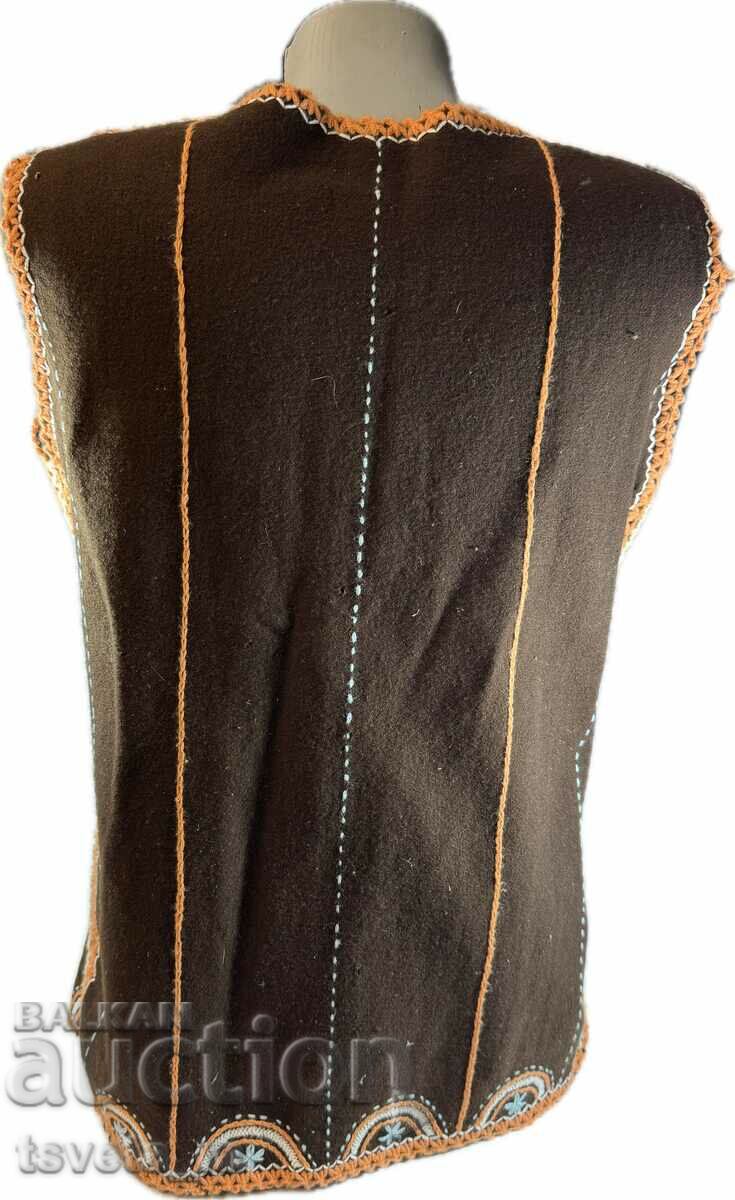 Delivery of Women's vest of fine wool with embroidery, folk costume Delivery of Women's vest of fine wool with embroidery, folk costume