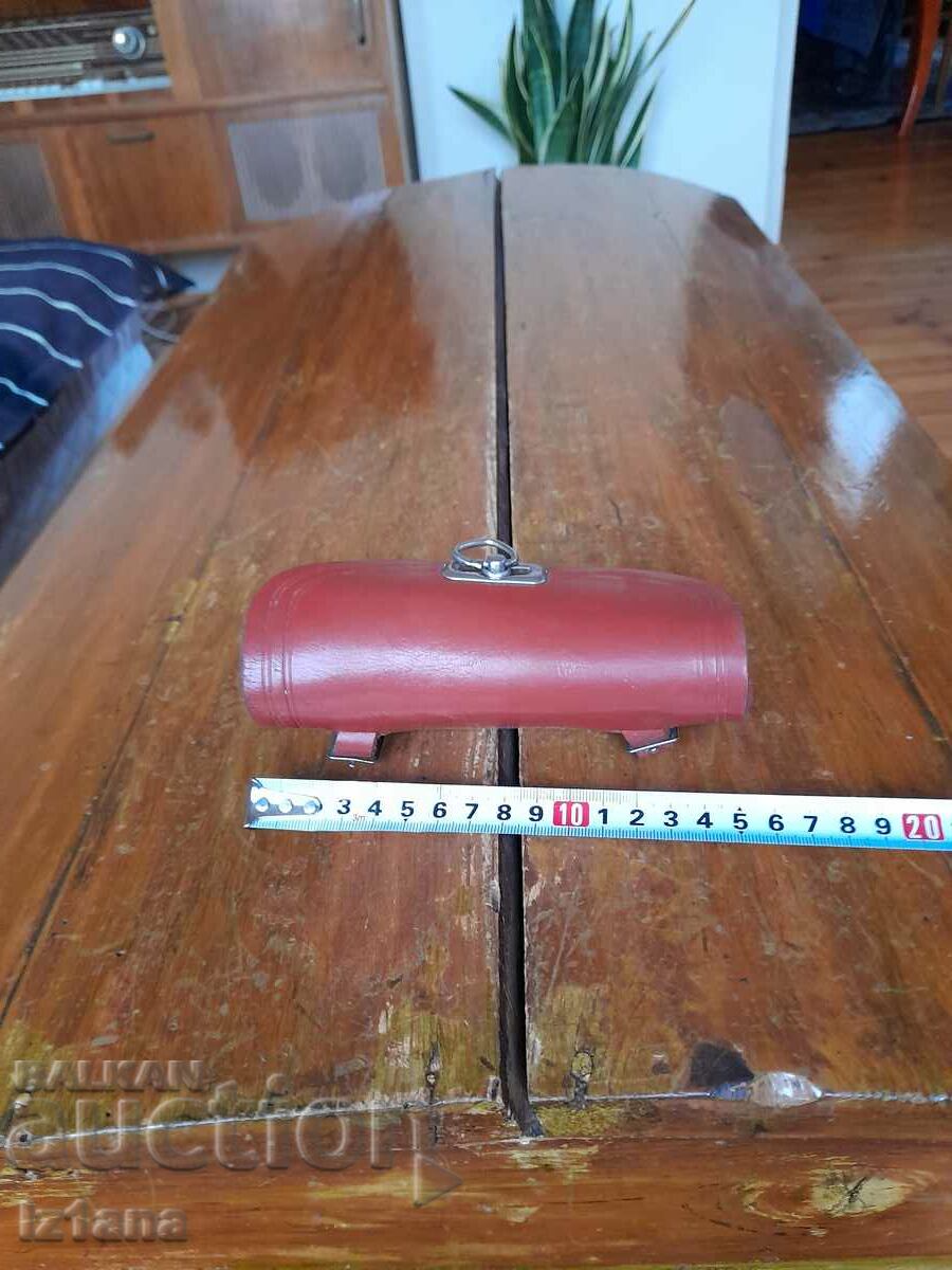 Livrarea Geantă veche pentru bicicletă, bicicletă