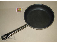 Frying pan 25.5 cm non-stick Metro Metro Professional, reserved