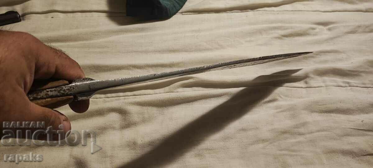 Livrarea Un cuțit uriaș masiv. Mare și greu, kolak, sabie, macetă Livrarea Un cuțit uriaș masiv. Mare și greu, kolak, sabie, macetă