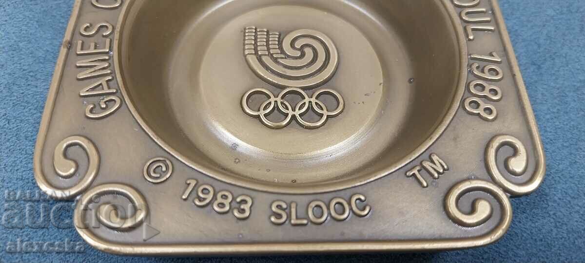 Παράδοση Παλιό τασάκι - Ολυμπιακοί Αγώνες στη Σεούλ Παράδοση Παλιό τασάκι - Ολυμπιακοί Αγώνες στη Σεούλ