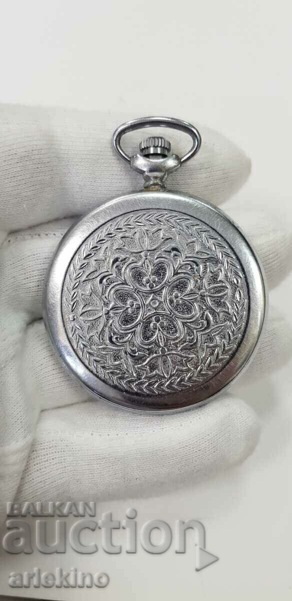 USSR Russian pocket watch - Lightning - two flaps with price 24.00 BGN | € 12.27 USSR Russian pocket watch - Lightning - two flaps with price 24.00 BGN | € 12.27