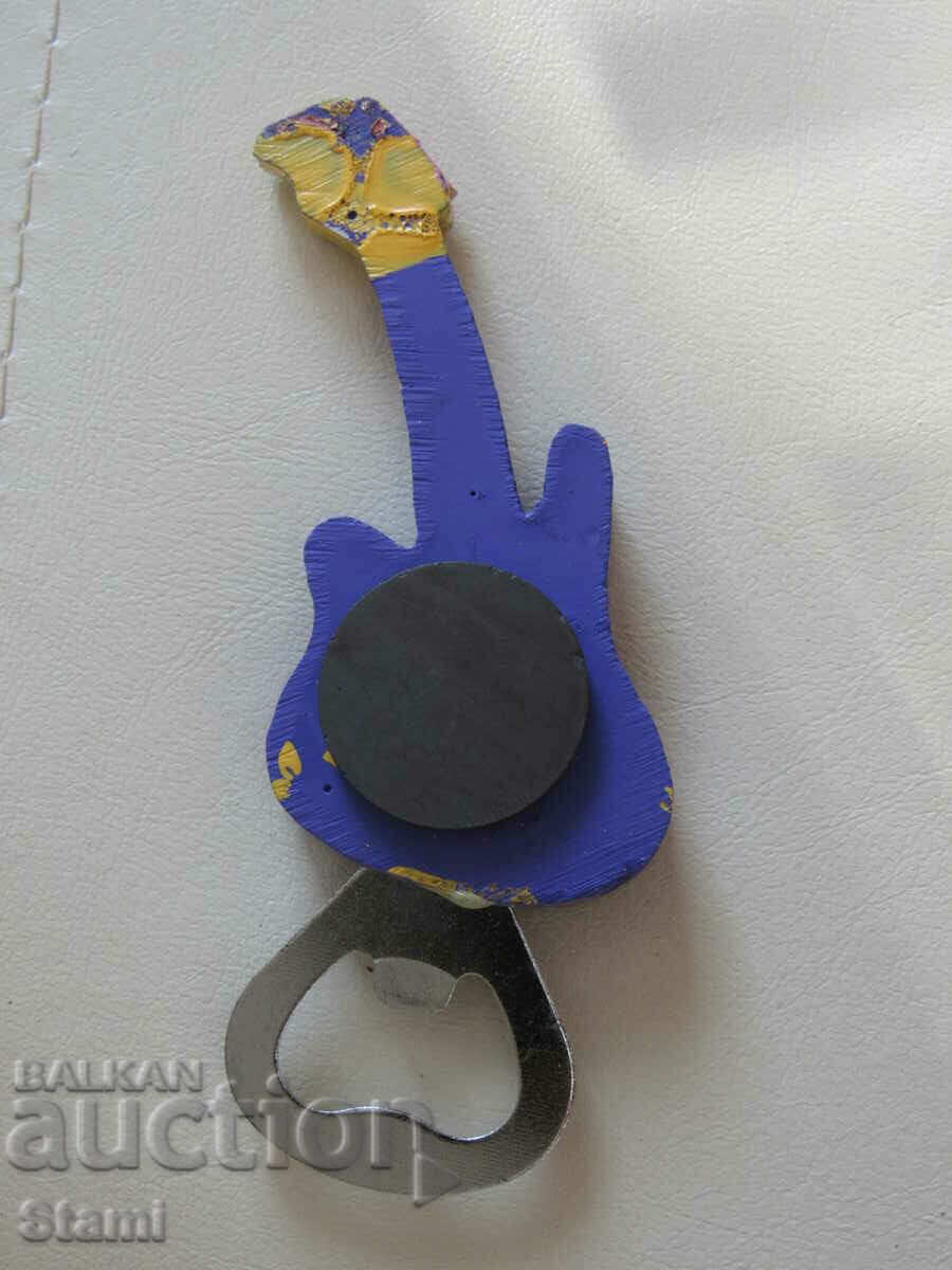 Delivery of Magnet opener from Sicily, Italy-1 Delivery of Magnet opener from Sicily, Italy-1