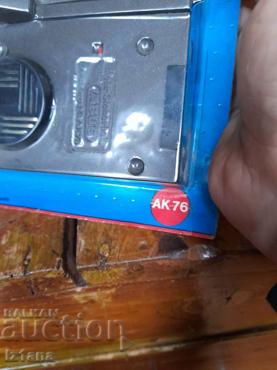 Παράδοση Παλιά κλειδαριά πόρτας συναγερμού Παράδοση Παλιά κλειδαριά πόρτας συναγερμού