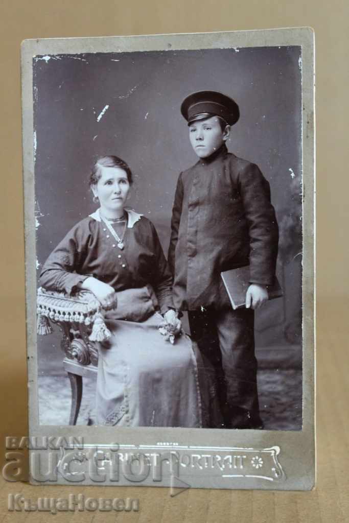 .BEGINNING 20TH CENTURY FAMILY PHOTO STUDENT PHOTO CARDBOARD with price 19.00 BGN | € 9.71