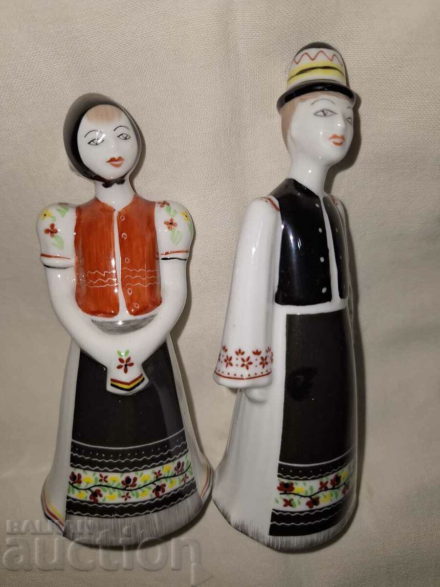 Аукцион Двойка стари маркови порцеланови фигури--Унгария Аукцион Двойка стари маркови порцеланови фигури--Унгария